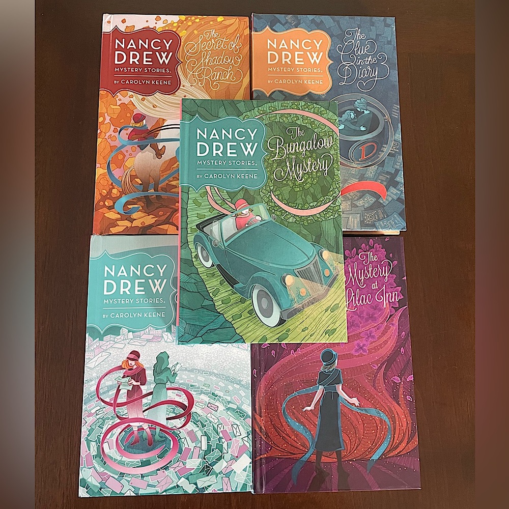 Set of 5 Nancy Drew Books 🔦